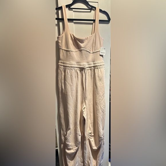 FREE PEOPLE Movement Inbound Onesie - Cashmere
$128 - Picture 5 of 7